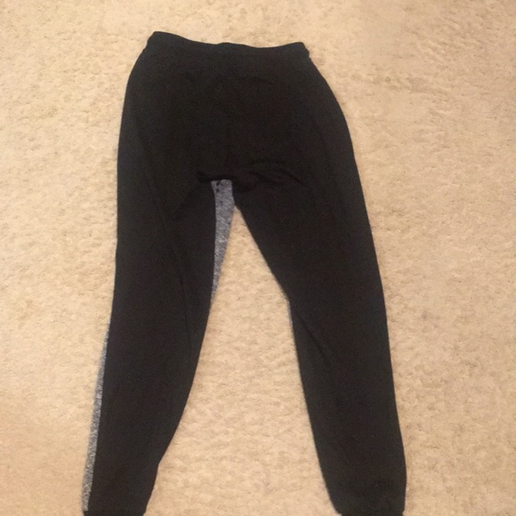 Woven front Joggers - Picture 4 of 4